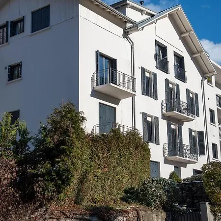 Le Clos Caroline 브리드레방